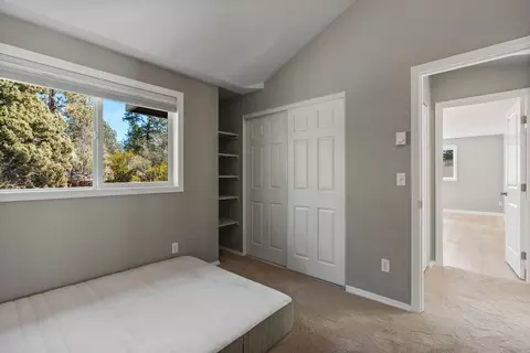 Bedroom - 20886 King David Ave, Bend, OR 97702 photo 5 of 5
