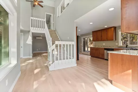 Entry Way - 20886 King David Ave, Bend, OR 97702 photo 4 of 4