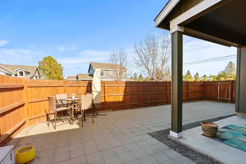 Exterior - 61839 SE 27th St, Bend, OR 97702 photo 4 of 7