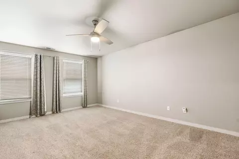 Bedroom - 61839 SE 27th St, Bend, OR 97702 photo 6 of 7
