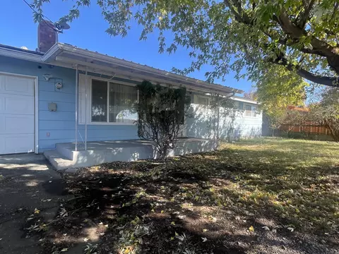1735 Chinchalla Way, Klamath Falls, OR 97603