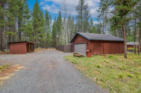16810 Derringer Dr, Bend, OR 97707 photo 3