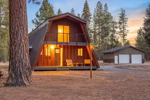 Exterior - 15622 6th St, La Pine, OR 97739 photo 17 of 22