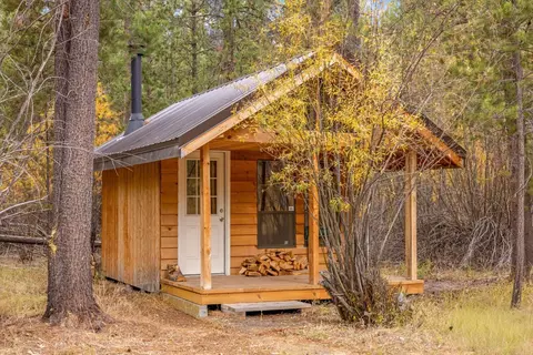 Exterior - 15622 6th St, La Pine, OR 97739 photo 6 of 22