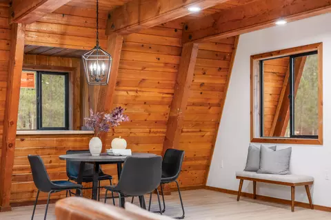 Dining - 15622 6th St, La Pine, OR 97739 photo 2 of 5