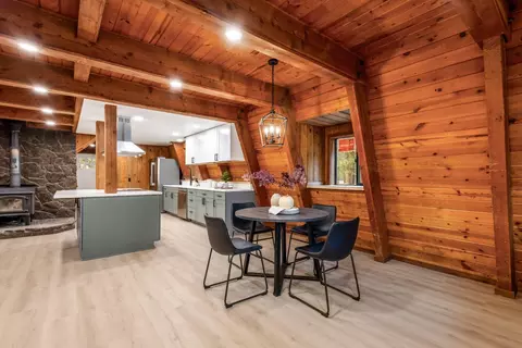 Dining - 15622 6th St, La Pine, OR 97739 photo 1 of 5