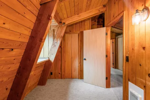 Entry Way - 15622 6th St, La Pine, OR 97739 photo 2 of 4