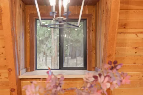 Dining - 15622 6th St, La Pine, OR 97739 photo 5 of 5