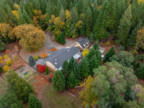 335 Cornett Ln, Cave Junction, OR 97523 photo 49