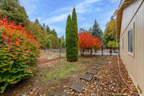 335 Cornett Ln, Cave Junction, OR 97523 photo 37