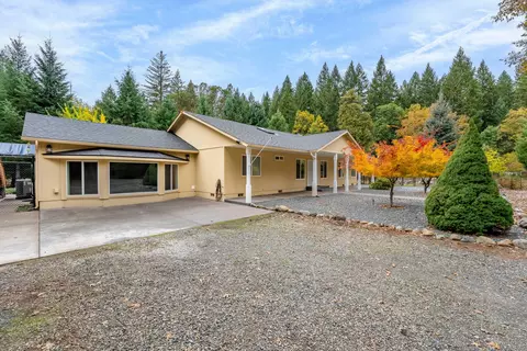 335 Cornett Ln, Cave Junction, OR 97523 photo 9