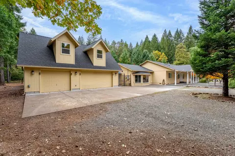 335 Cornett Ln, Cave Junction, OR 97523 photo 8