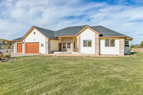 1000 Juliet Ave, White City, OR 97503
