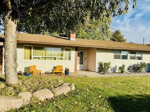 10119 Wright Ave, Klamath Falls, OR 97603