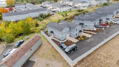 View/Area - 205 Dano Dr, Phoenix, OR 97535 photo 5 of 5