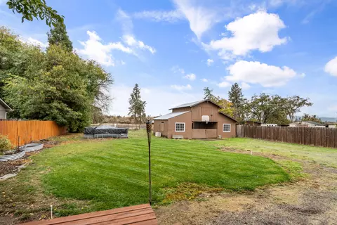 445 Orr Dr, Central Point, OR 97502 photo 19