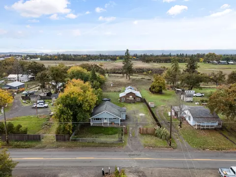 445 Orr Dr, Central Point, OR 97502 photo 26