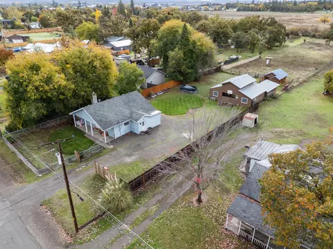 445 Orr Dr, Central Point, OR 97502 photo 33