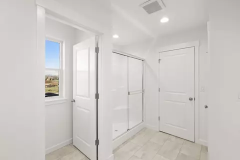 Entry Way - 151 Valemont Dr #39, Eagle Point, OR 97524 photo 3 of 3
