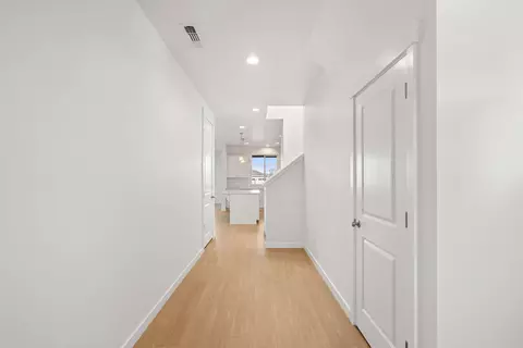 Entry Way - 151 Valemont Dr #39, Eagle Point, OR 97524 photo 1 of 3