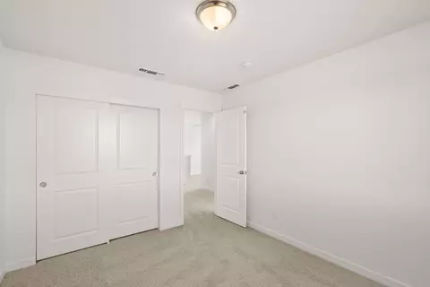 Bedroom - 151 Valemont Dr #39, Eagle Point, OR 97524 photo 7 of 7