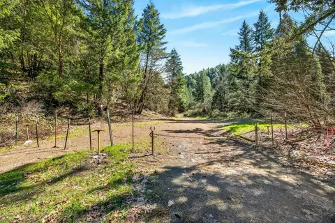 redwood highway, O'brien, OR 97534