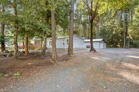 479 Addison Ln, Cave Junction, OR 97523 photo 2