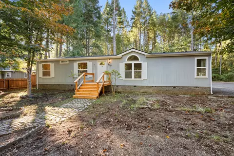 479 Addison Ln, Cave Junction, OR 97523 photo 6