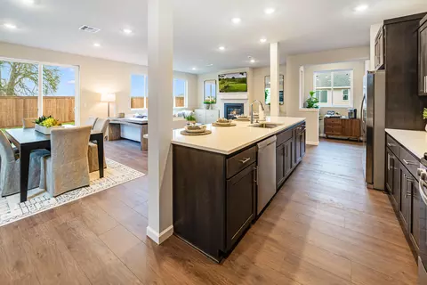 63249 Carly Ln, Bend, OR 97701 photo 7
