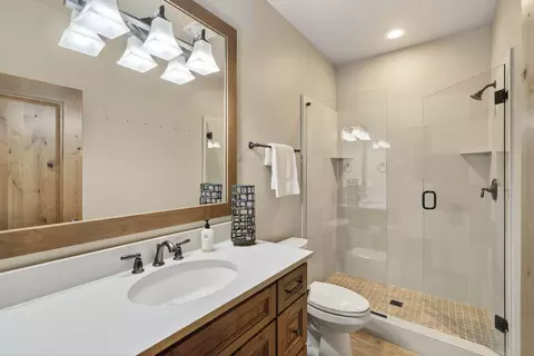 Bath - 56936 Dancing Rock Loop #LOT 32, Bend, OR 97707 photo 7 of 10