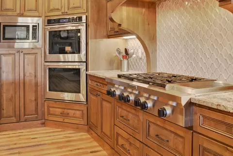 Kitchen - 56936 Dancing Rock Loop #LOT 32, Bend, OR 97707 photo 5 of 6