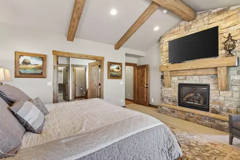 Bedroom - 56936 Dancing Rock Loop #LOT 32, Bend, OR 97707 photo 2 of 9