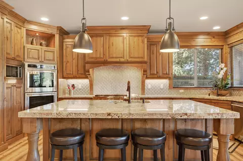 Kitchen - 56936 Dancing Rock Loop #LOT 32, Bend, OR 97707 photo 3 of 6