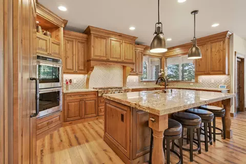 Kitchen - 56936 Dancing Rock Loop #LOT 32, Bend, OR 97707 photo 4 of 6