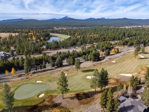 View/Area - 56936 Dancing Rock Loop #LOT 32, Bend, OR 97707 photo 3 of 11