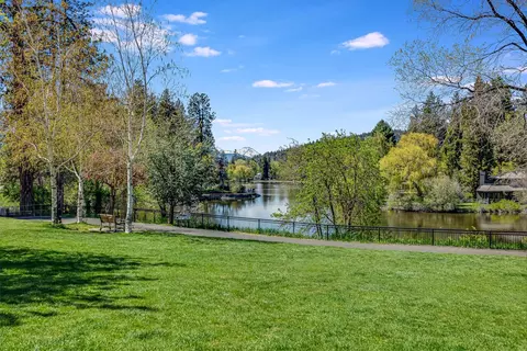63190 NE Carly Ln, Bend, OR 97701 photo 29