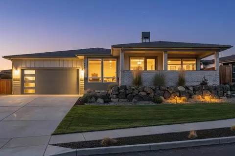 4469 SW Antelope Ave, Redmond, OR 97756
