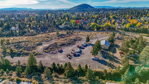 62830 Boyd Acres Rd, Bend, OR 97701 photo 13