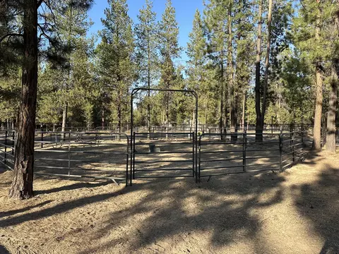 17575 Sutter St, La Pine, OR 97739 photo 33