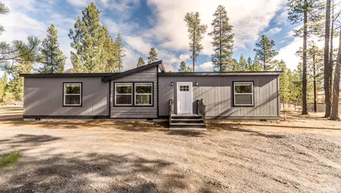 51510 Ash Rd, La Pine, OR 97739