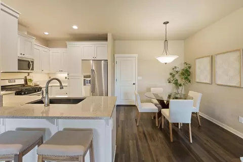 Dining - 20751 NE Boulderfield Ave, Bend, OR 97701 photo 1 of 1