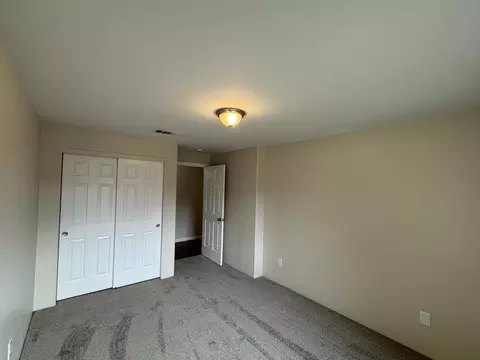 Bedroom - 276 Candis Dr, Eagle Point, OR 97524 photo 2 of 4