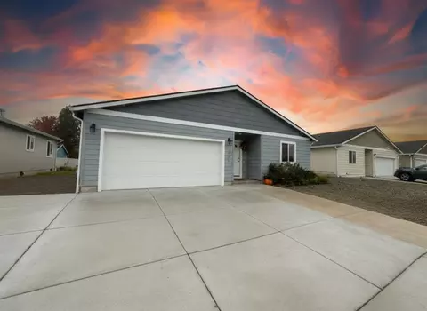 7929 Jacqueline Way, White City, OR 97503