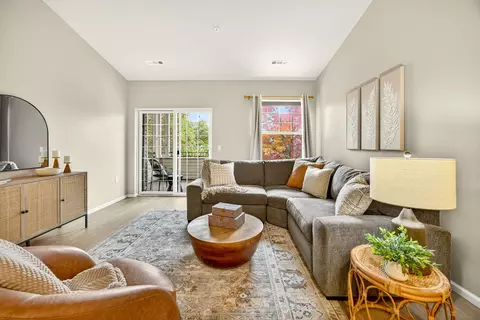 920 Mountain Meadows Cir, Ashland, OR 97520