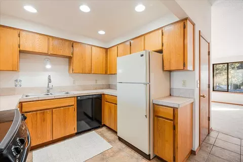 19304 Baker Rd, Bend, OR 97702 photo 13