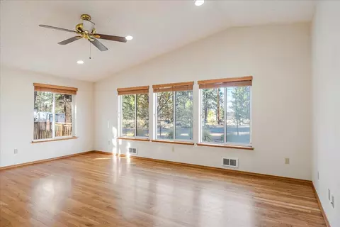19304 Baker Rd, Bend, OR 97702 photo 10