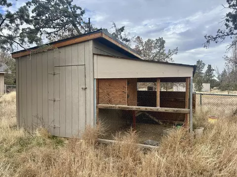 Exterior - 63368 Chaparrel Dr, Bend, OR 97701 photo 2 of 2