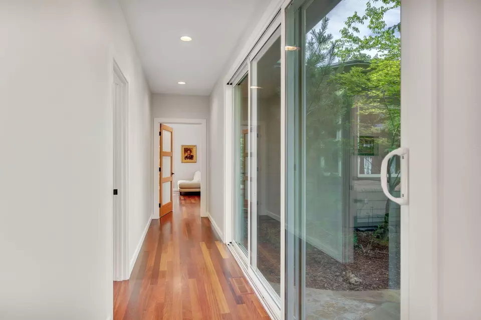 Entry Way - 1988 Old Siskiyou Hwy, Ashland, OR 97520 photo 6 of 7