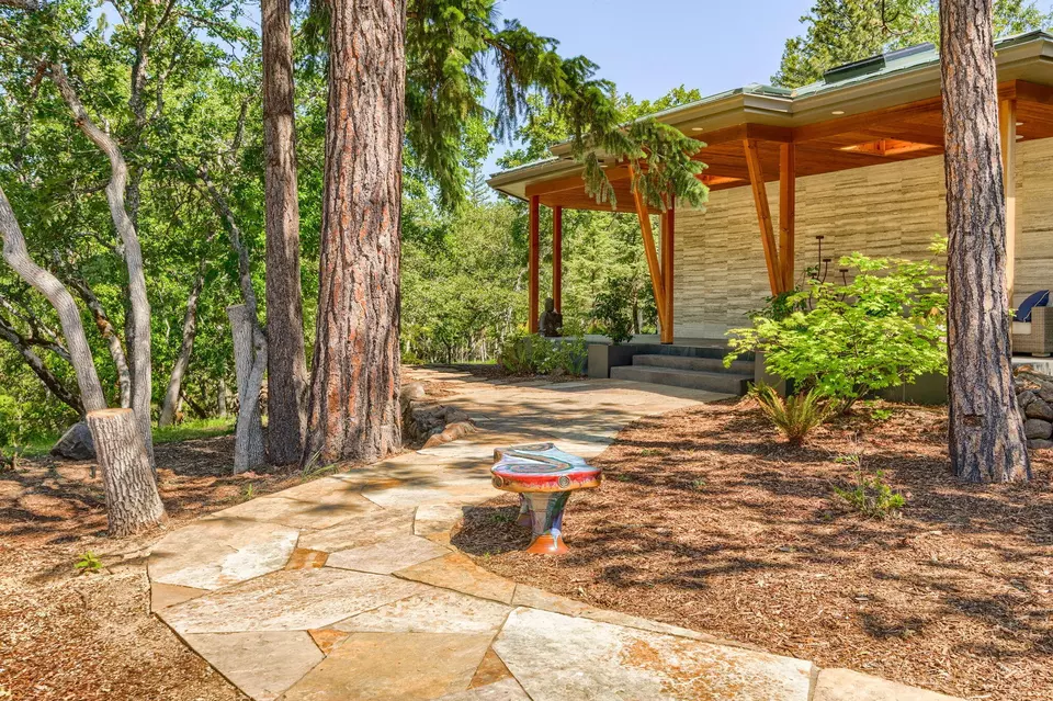 Exterior - 1988 Old Siskiyou Hwy, Ashland, OR 97520 photo 53 of 61