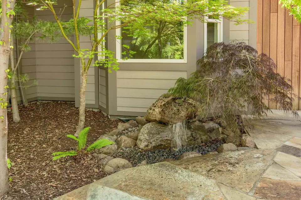 Exterior - 1988 Old Siskiyou Hwy, Ashland, OR 97520 photo 58 of 61